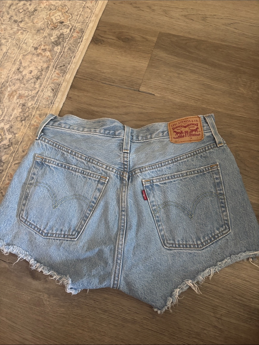 Levi's Light Blue High-Rise Frayed Denim Shorts - Picture 5 of 7